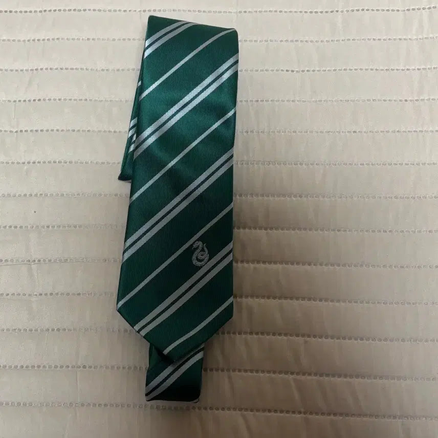 [BUNJANG] Harry Potter Universal Studios Slytherin Tie / 해리포터 유니버셜 슬리데린 넥타이 판매