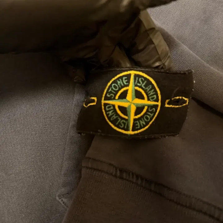 [BUNJANG] Stone Island Hooded Sweatshirt Grey M / 스톤아일랜드 후드티 그레이 M