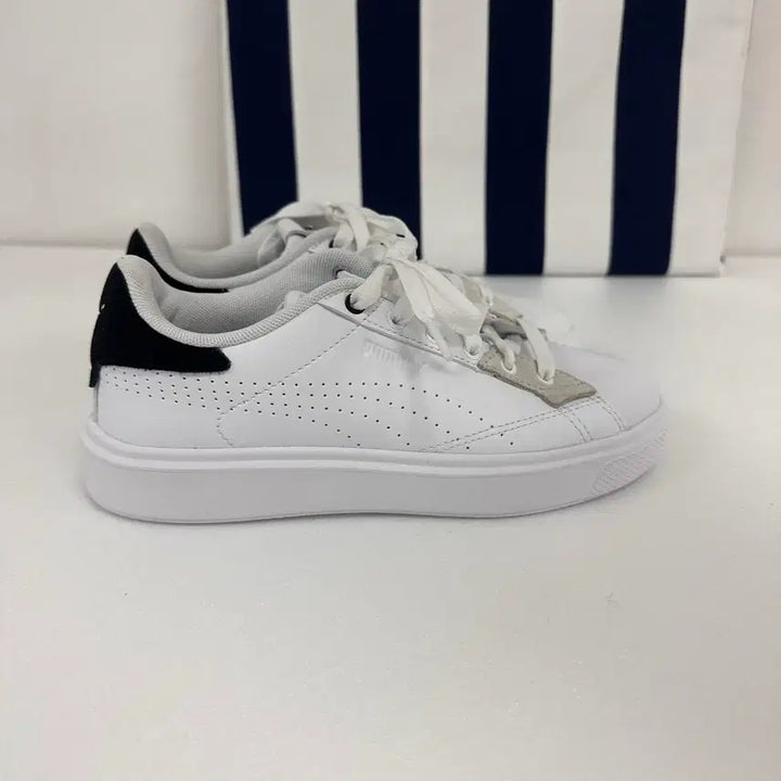 [BUNJANG] Puma White Sneakers / 푸마 PUMA 화이트 스니커즈 운동화 거의새것 220/35.5
