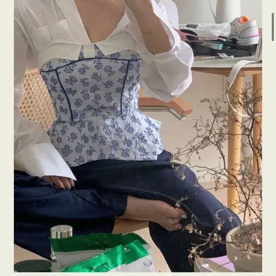 [BUNJANG] Seokookie Blue Rose Corset Top / 서쿠키 블루로즈 코르셋 탑