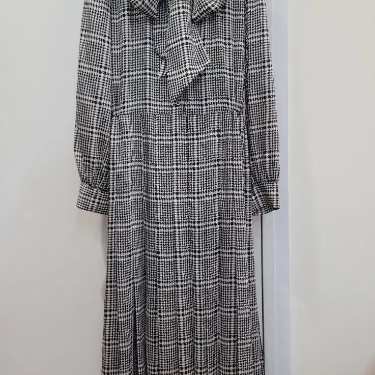 [BUNJANG] ZARA Houndstooth Check Pattern Tie Pleated Long Dress / 자라 ZARA 하운드투스 체크 패턴 타이 플리츠 롱원피스 S사이즈