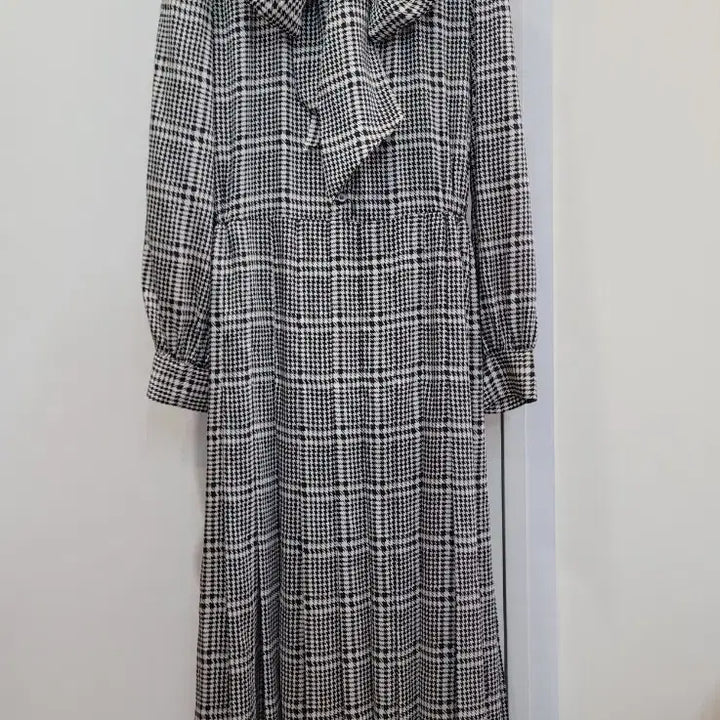 [BUNJANG] ZARA Houndstooth Check Pattern Tie Pleated Long Dress / 자라 ZARA 하운드투스 체크 패턴 타이 플리츠 롱원피스 S사이즈
