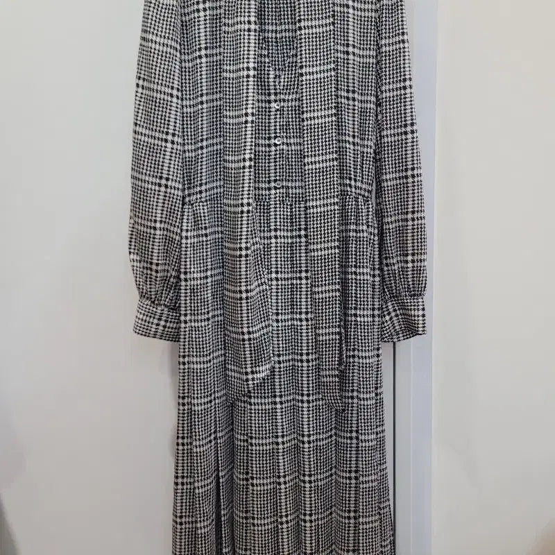 [BUNJANG] ZARA Houndstooth Check Pattern Tie Pleated Long Dress / 자라 ZARA 하운드투스 체크 패턴 타이 플리츠 롱원피스 S사이즈