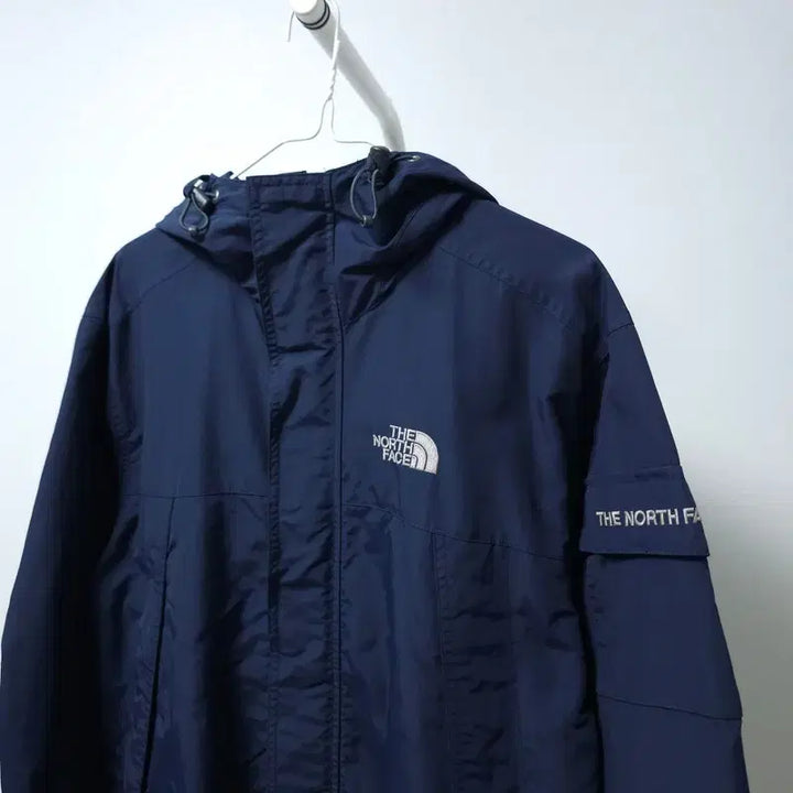 [BUNJANG] The North Face Windbreaker Size S / 노스페이스 바람막이 S