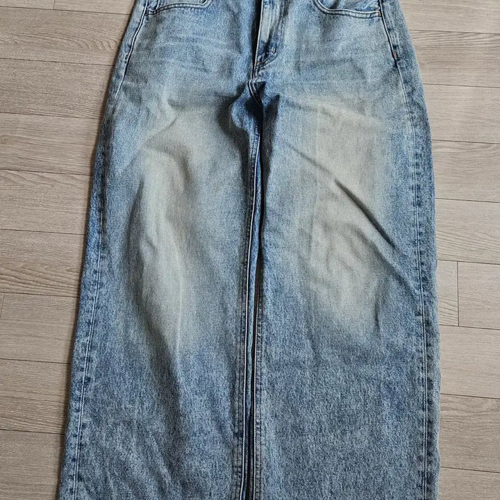 [BUNJANG] First Floor Tapered Denim Pants Regular Snow White / 퍼스트 플로어  테이퍼드 진 레귤러 설원 44