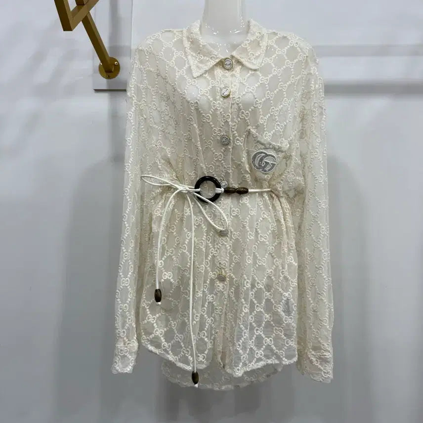 [BUNJANG] Ivory Lace Embroidered Blouse / 레이스 자수 블라우스 아이보리  벨트미포함44반~ 66반 77까지