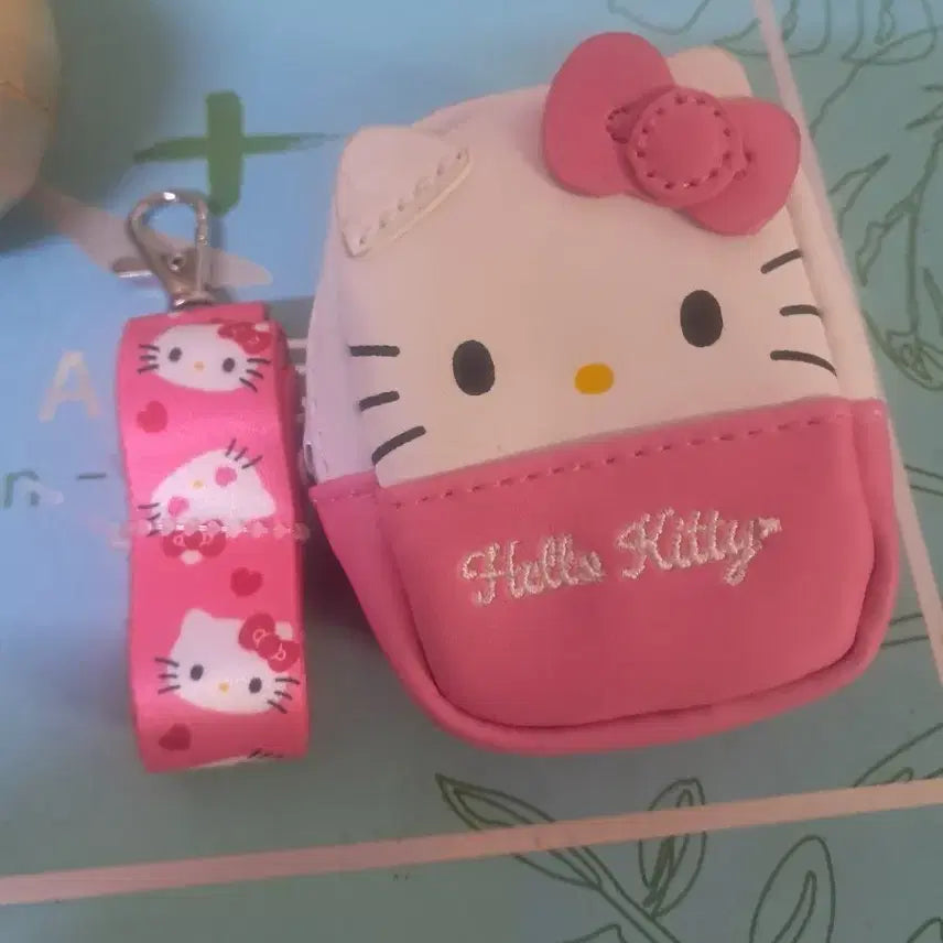 [BUNJANG] Hello Kitty Mini Backpack Coin Purse + Keyring Set / 헬로키티 미니 백팩 동전지갑 + 키링 세트