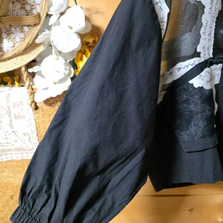 [BUNJANG] Hooded Jumper with Back Drawstring / 뒷허리스트링 후드점퍼.