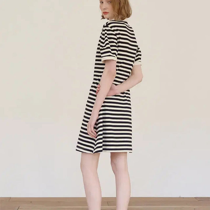 [BUNJANG] AND YOU WIMIRI Stripe Short Sleeve Collar Mini Dress / 앤유 WIMIRI 스트라이프 반팔 카라 미니 원피스 퍼프플레어여행룩휴가룩