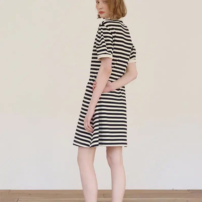 [BUNJANG] AND YOU WIMIRI Stripe Short Sleeve Collar Mini Dress / 앤유 WIMIRI 스트라이프 반팔 카라 미니 원피스 퍼프플레어여행룩휴가룩