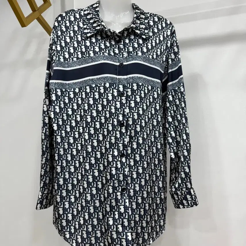 [BUNJANG] Obligue Pattern Blouse Shirt / 시원한 오블리크 패턴 블라우스 남방 77까지