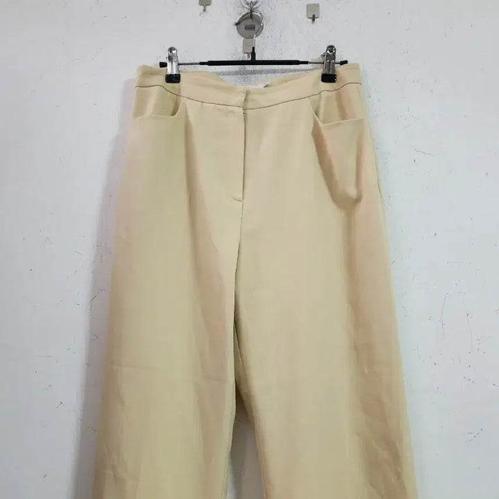 [BUNJANG] Beige Wide Slacks Pants / 베이지색 와이드 슬랙스 팬츠