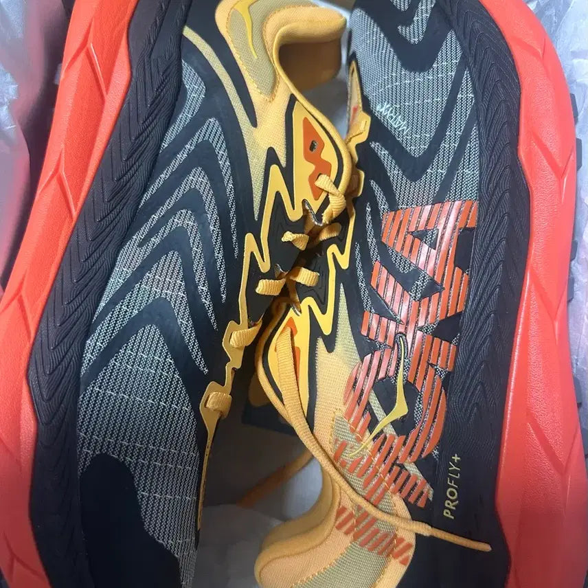 [BUNJANG] Hoka Tecton X 2 Trail Running Shoes 280mm / 호카 텍톤 X 2 트레일러닝화 러닝화 280mm