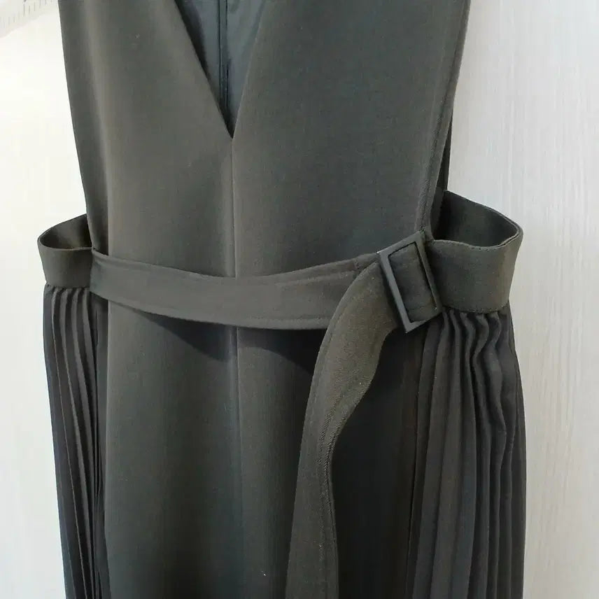 [BUNJANG] Gstudio Black Pleated Bustier Dress Belt Set / gstudio 블랙 플리츠 뷔스티에 원피스 벨트 세트