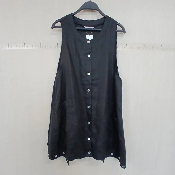 [BUNJANG] Black Linen Button Sleeveless Vest / 블랙 린넨 버튼 민소매 베스트