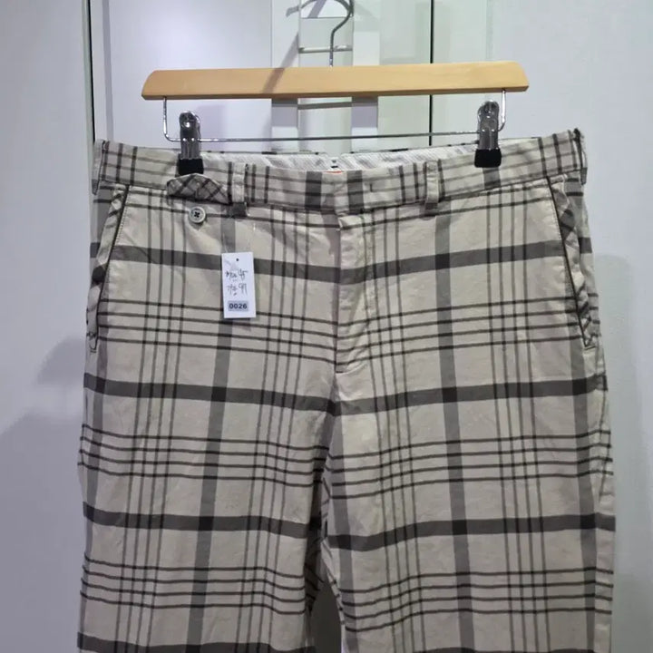 [BUNJANG] Louis Castel Beige Check Slacks / 루이카스텔 베이지 체크 바지 슬랙스