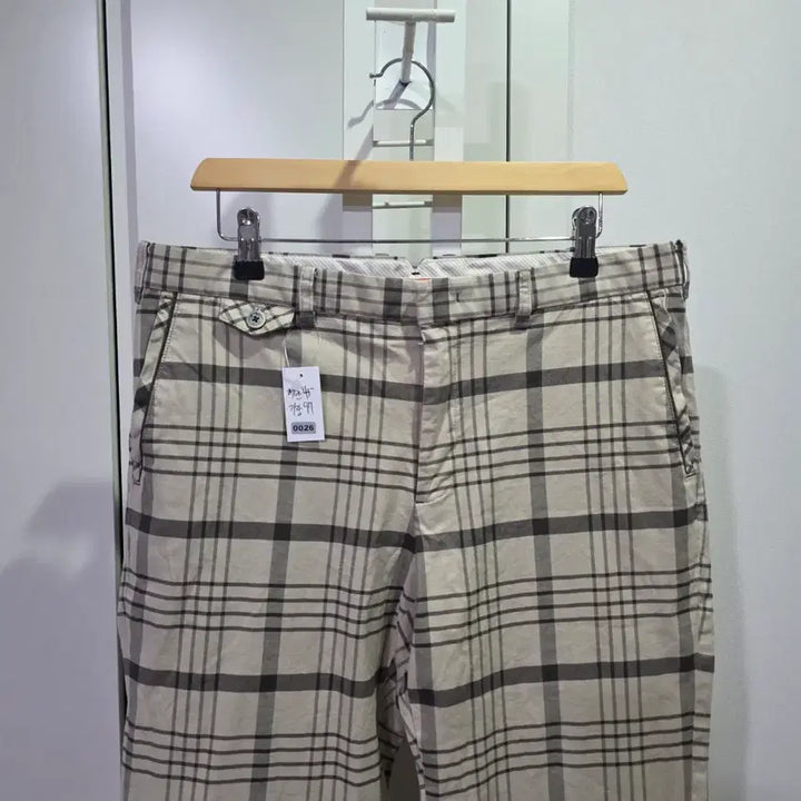 [BUNJANG] Louis Castel Beige Check Slacks / 루이카스텔 베이지 체크 바지 슬랙스