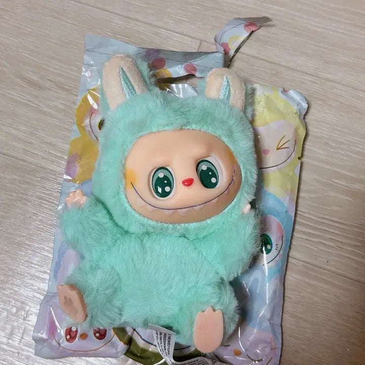 [BUNJANG] Lapu Lapu Raboo Raboo Plush Keychain / 라푸푸 라부부 인형 키링