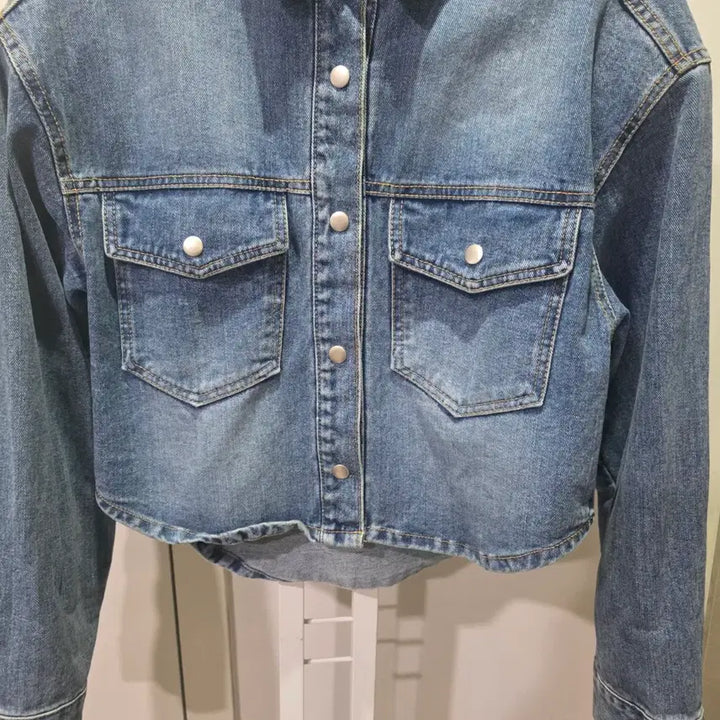 [BUNJANG] COZCAT Denim Cropped Shirt Jacket / COZCAT 데님 크롭 셔츠 자켓