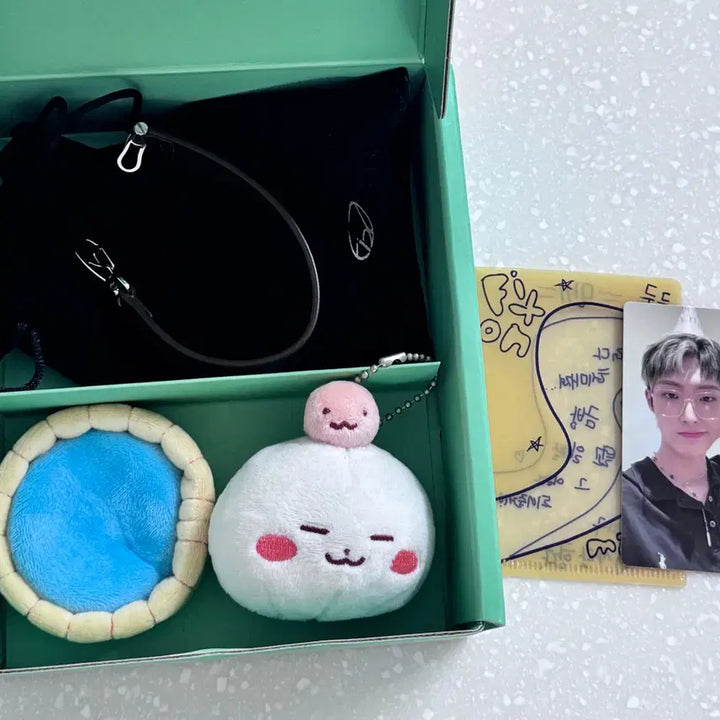 [SOLD OUT] 에이티즈 민기 2023 생일 MD 풀구성 (밍떡이, 팔찌, 포카)