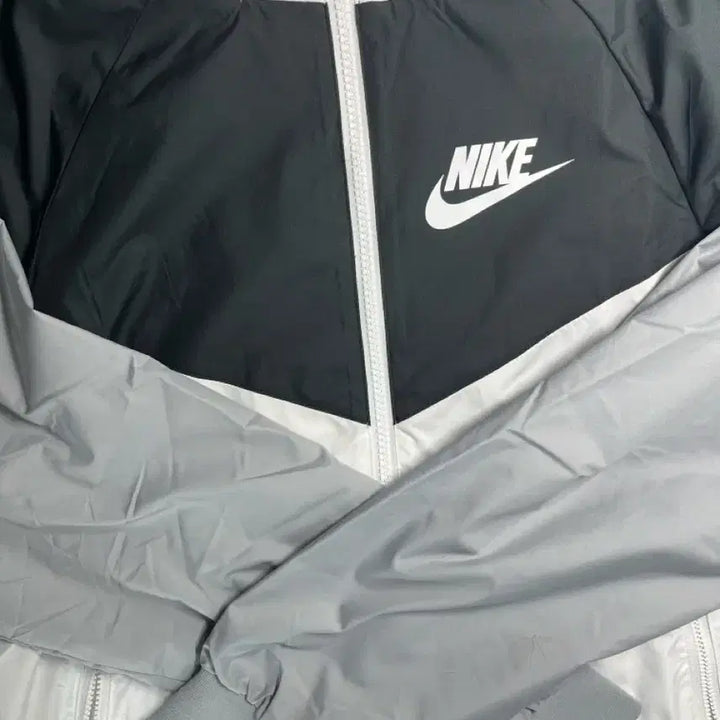 [BUNJANG] Nike NSW Windrunner Jacket / 나이키 NSW 윈드러너 바람막이