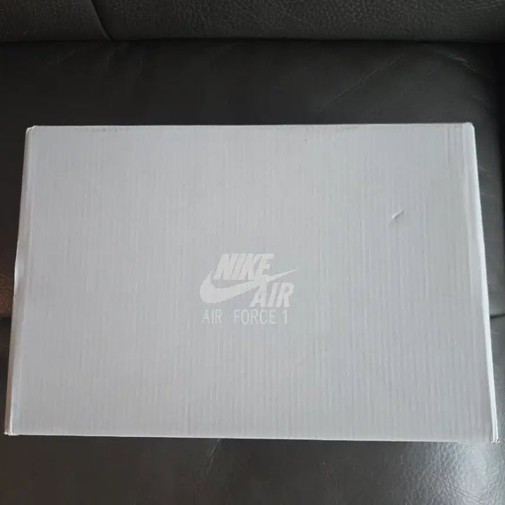[BUNJANG] Nike Air Force 1 All White Sneakers / 나이키 에어포스1 올백 새상품 사이즈 245,265 사이즈 있어요