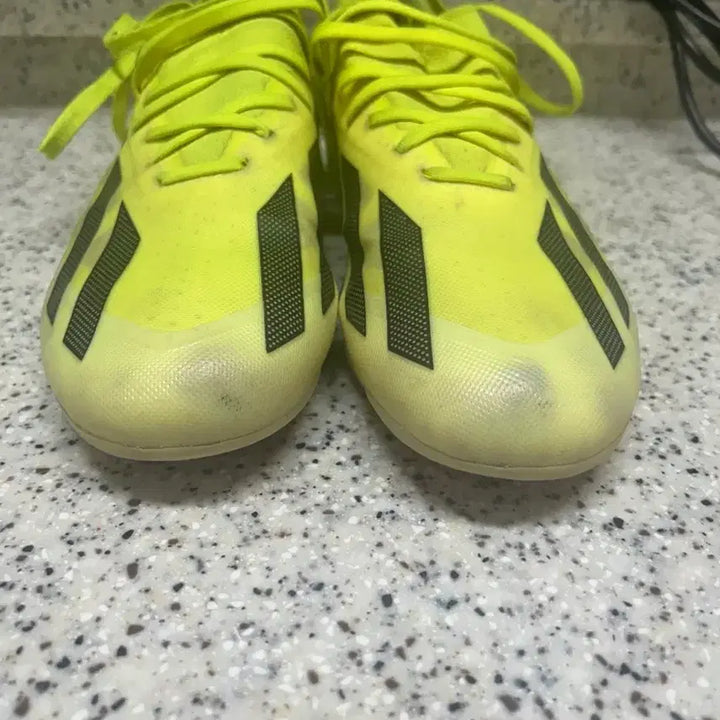 [BUNJANG] Adidas Fluorescent Soccer Cleats / 아디다스 축구화 형광색