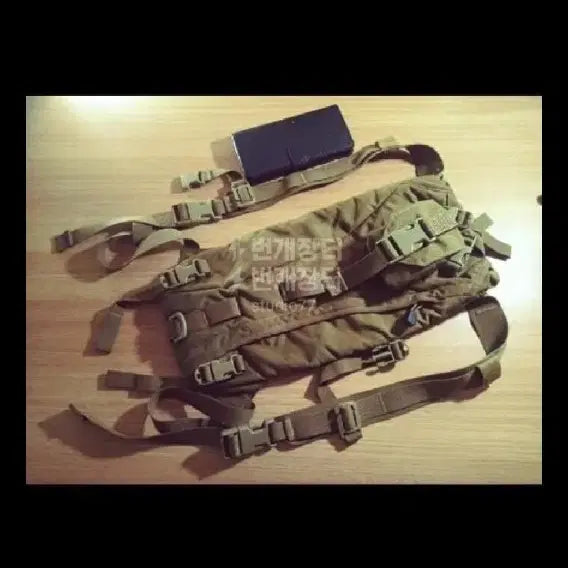 [BUNJANG] USMC CamelBak (No Bladder, Authentic) + Grenade Pouch Set / usa해병대 카멜백1개중고(물통없음.정품)+파우치1개 (해병대수류