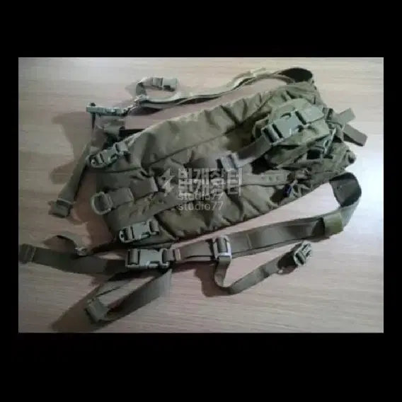 [BUNJANG] USMC CamelBak (No Bladder, Authentic) + Grenade Pouch Set / usa해병대 카멜백1개중고(물통없음.정품)+파우치1개 (해병대수류
