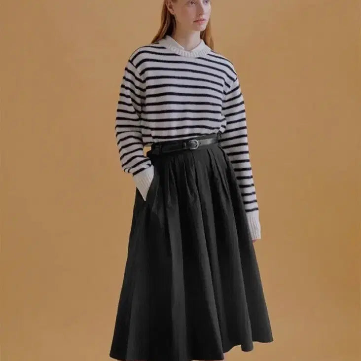[BUNJANG] AND YOU Black Pleated Long Skirt / [앤유] AND YOU 블랙 플리츠 롱 스커트 (29cm/더블유컨셉)