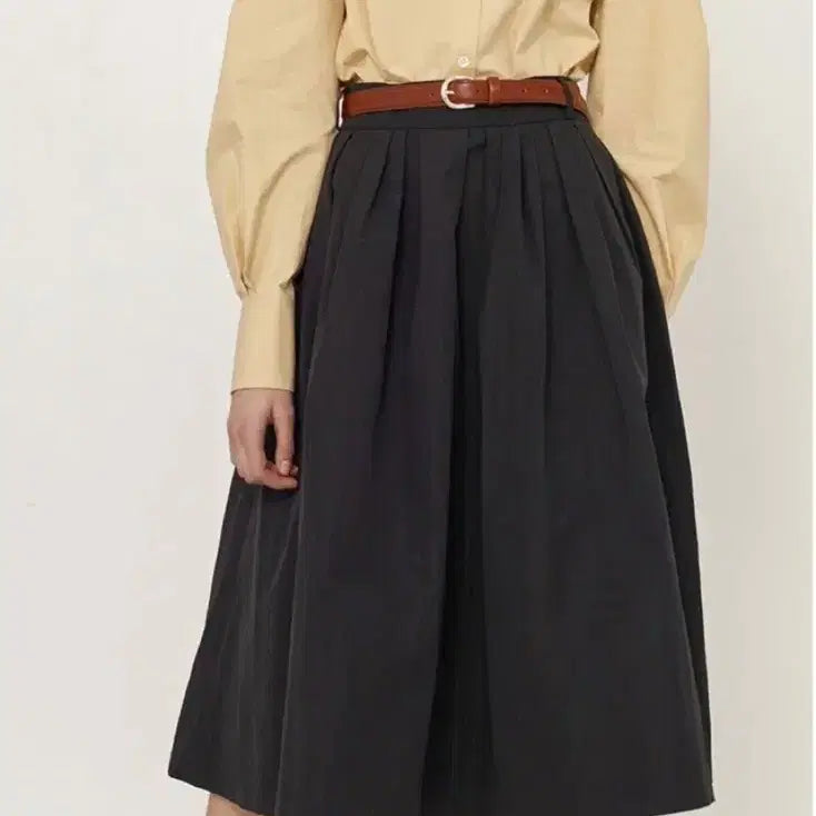 [BUNJANG] AND YOU Black Pleated Long Skirt / [앤유] AND YOU 블랙 플리츠 롱 스커트 (29cm/더블유컨셉)