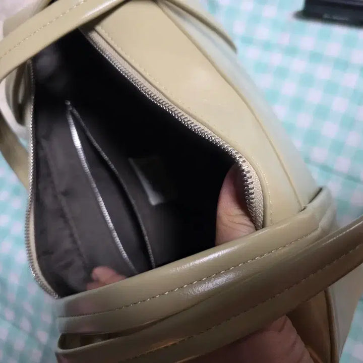 [BUNJANG] Acoss Kube Bag Sand Beige / 어커소스 쿠브백 샌드베이지