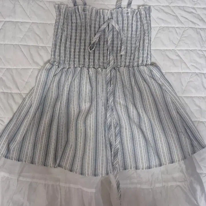 [BUNJANG] Lace Layered Stripe Ribbon Camisole / 레이스 레이어드 스트라이프 리본 나시