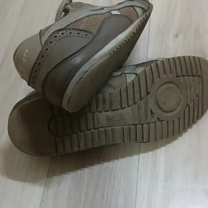 [BUNJANG] Onitsuka Tiger Sneakers &amp; Reebok Sneakers (2 pairs) / 남성신발 오니츠카 타이거 운동화 +리복 운동화 2장 개당가격이에요