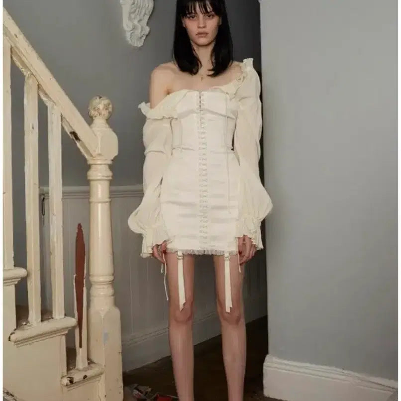 [BUNJANG] White Corset Frill Mini Dress / 화이트 코르셋 프릴 미니 원피스