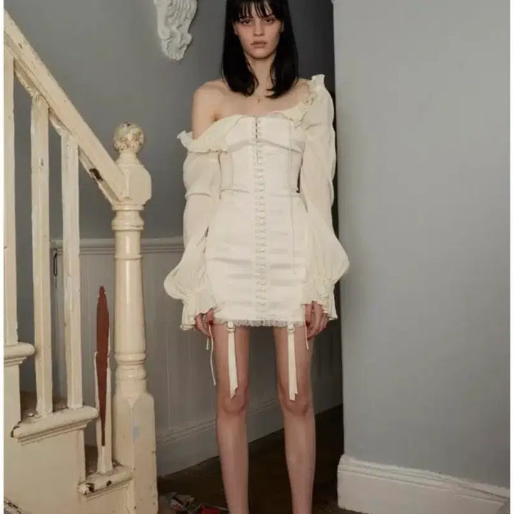 [BUNJANG] White Corset Frill Mini Dress / 화이트 코르셋 프릴 미니 원피스