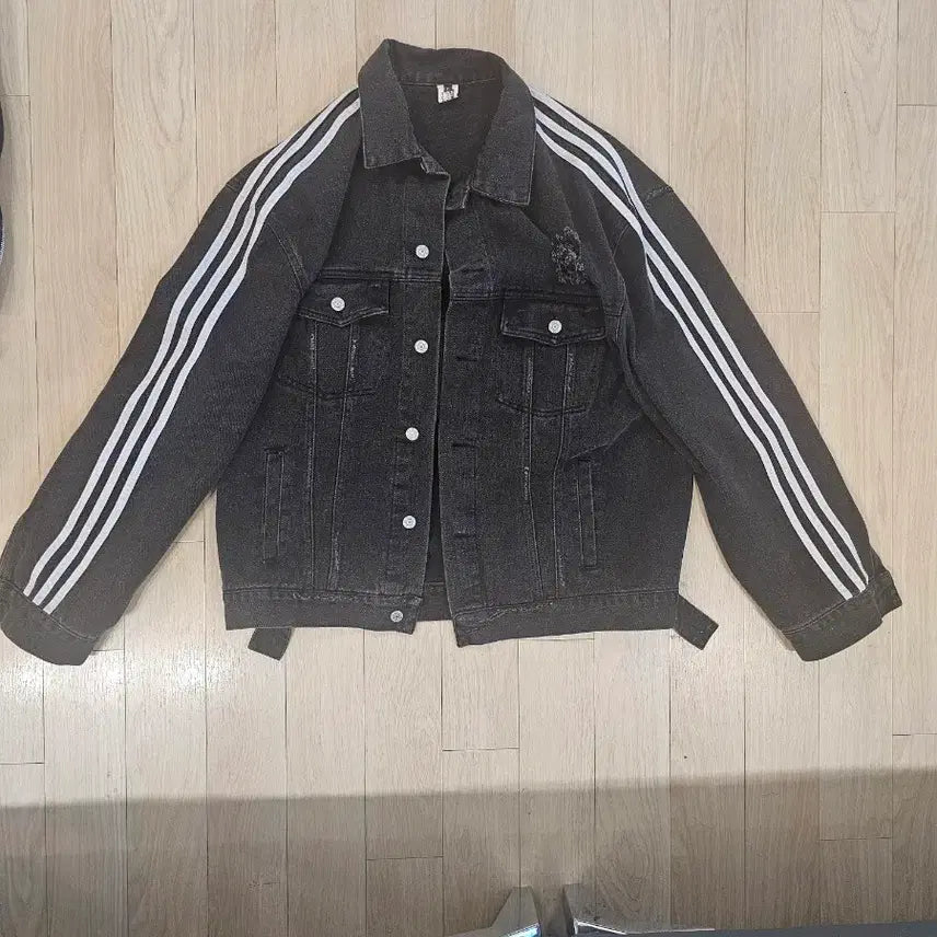 [BUNJANG] Balenciaga x Adidas Inspired Black Denim Jacket / 발렌시아가 아디다스 맛 흑청자켓