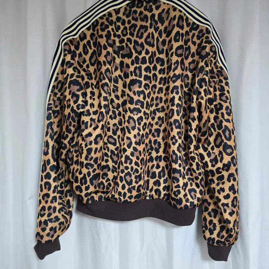 [BUNJANG] Kapital Smooth Jersey Leopard Print Stuntman &amp; Woman Track Jacket / 캐피탈 스무스 저지 레오파드 프린트 스 턴트맨 앤 우먼 트랙 자켓