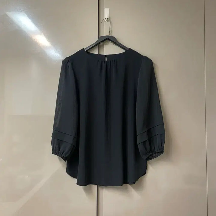 [BUNJANG] AILENE See-Through Sleeve Blouse + Knit / AILENE 시스루 소매 블라우스+니트