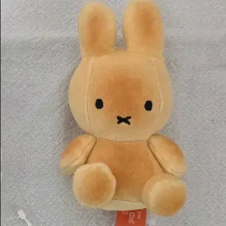 [BUNJANG] Miffy Baked Bread Plush Keychain / 구운빵 미피 인형 키링