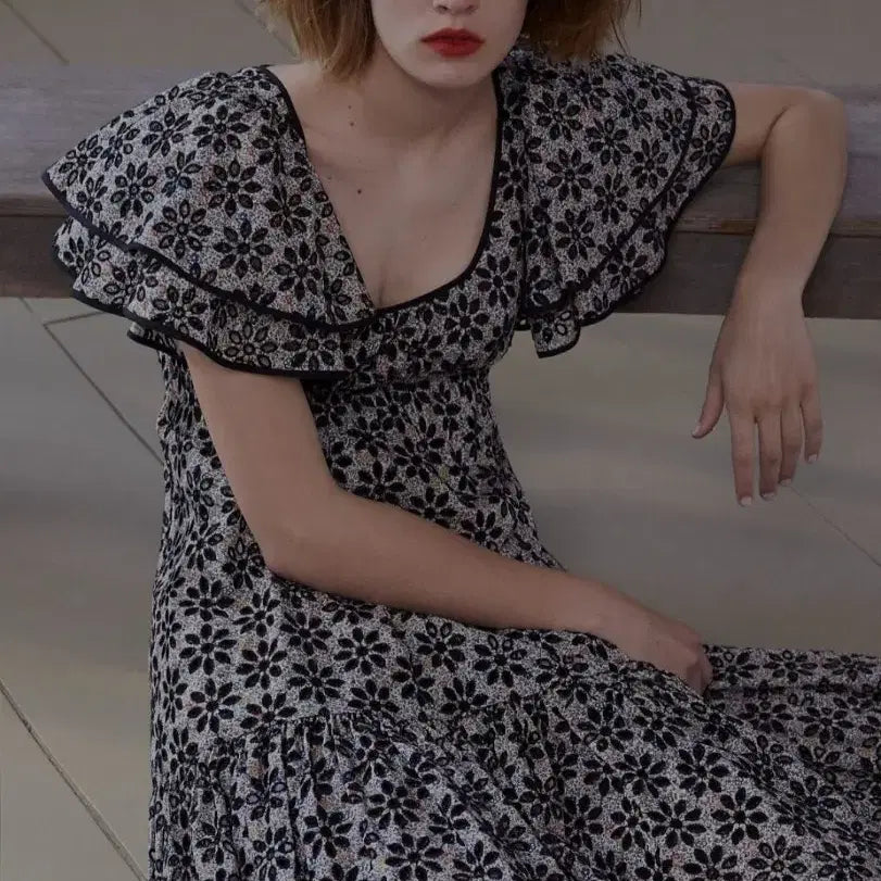 [BUNJANG] Jill Stuart Black Punching Eyelet Dress S / 질스튜어트 블랙 펀칭 아일렛 원피스 / S