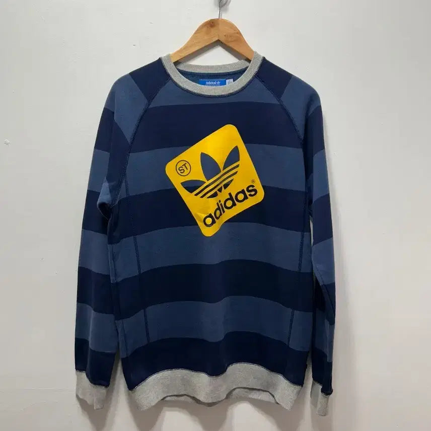 [BUNJANG] Adidas Striped Sweatshirt L / 아디다스 스트라이프 맨투맨 티셔츠 L