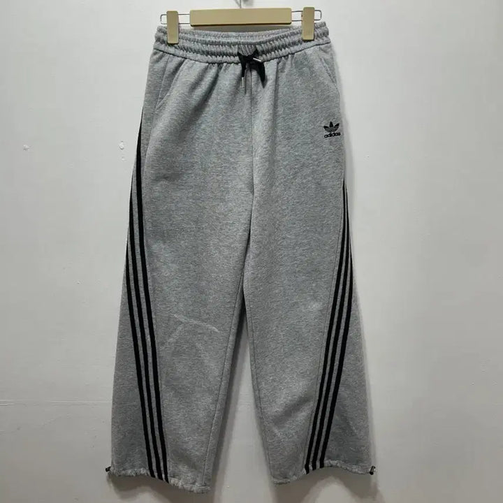 [BUNJANG] Adidas Three-Stripes Wide Training Pants / 아디다스 삼선 트레이닝 와이드  바지  F