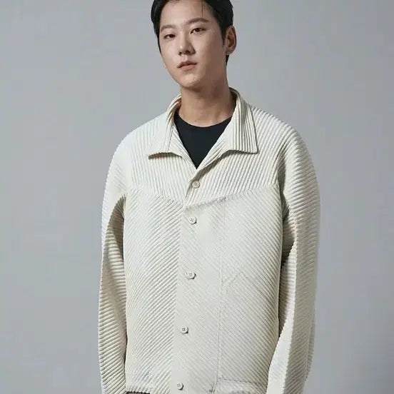 [BUNJANG] Homme Plissé September High Neck Collection Jacket / [구매] 옴므플리세 / 9월 하이넥 컬렉션 자켓 2, 3사이즈