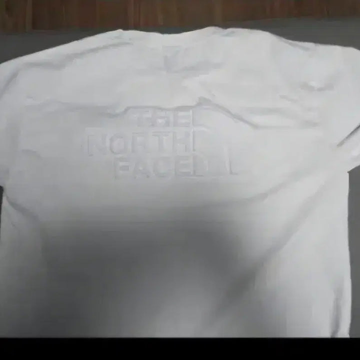 [BUNJANG] The North Face White Short-Sleeve T-Shirt / (새상품)노스페이스 화이트, 블랙 반팔 티셔츠 M, 2XL