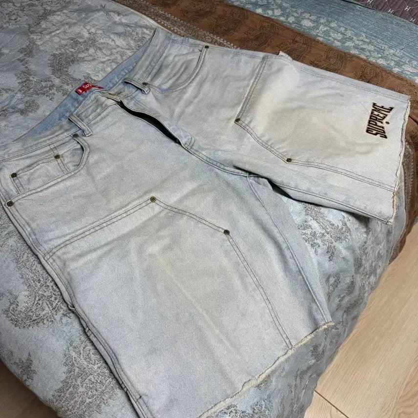 [BUNJANG] Supreme Double Knee Denim Shorts Light Blue / 슈프림 더블니 데님쇼츠 연청