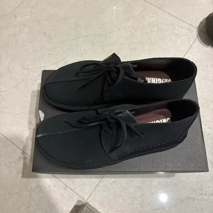 [BUNJANG] Clarks Desert Trek Black Suede Shoes / 클락스데저트트랙 270 블랙