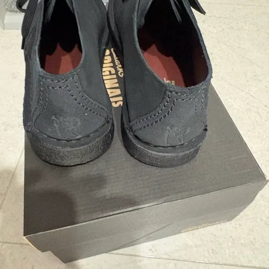 [BUNJANG] Clarks Desert Trek Black Suede Shoes / 클락스데저트트랙 270 블랙