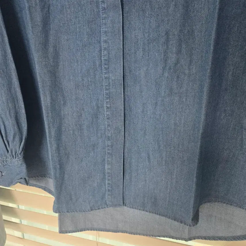 [BUNJANG] AMI Small Heart Logo Shirt Denim/White / 아미 스몰 하트 셔츠 데님/화이트. 개당가격