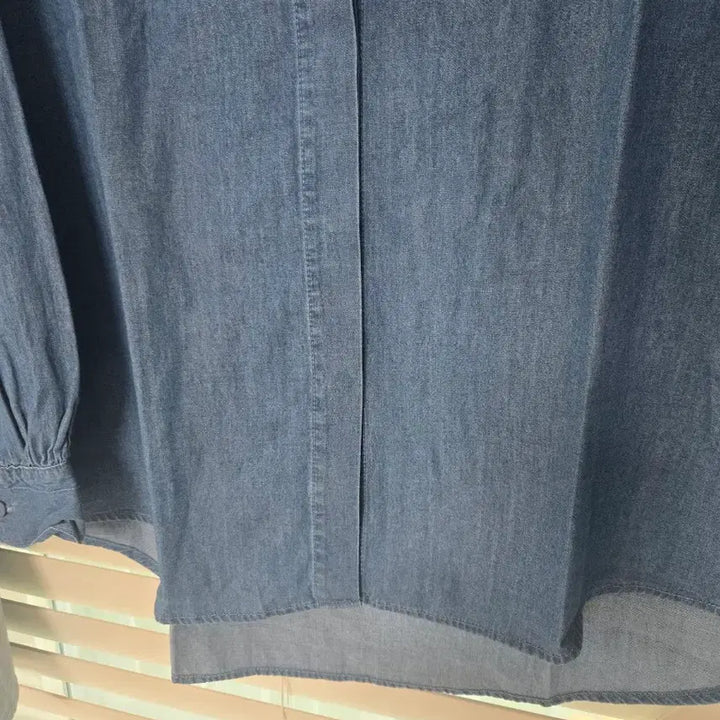 [BUNJANG] AMI Small Heart Logo Shirt Denim/White / 아미 스몰 하트 셔츠 데님/화이트. 개당가격